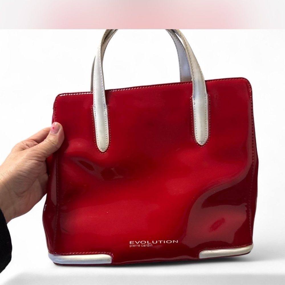 Red patent (charol) Pierre Cardin – Evolution evening handbag.